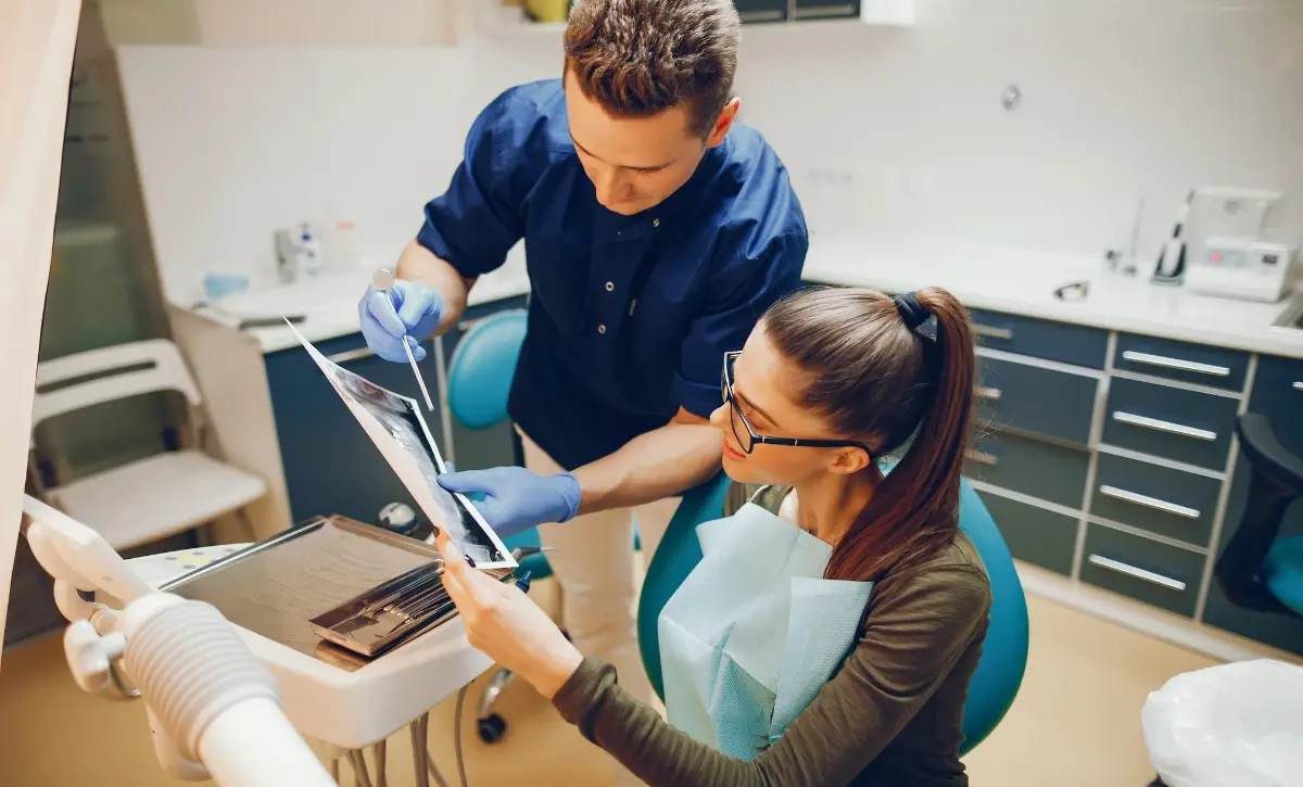 7 Essential Dental Bookkeeping Tips for Clinic Success
