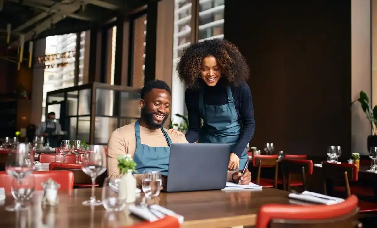 What is benchmarking restaurants?